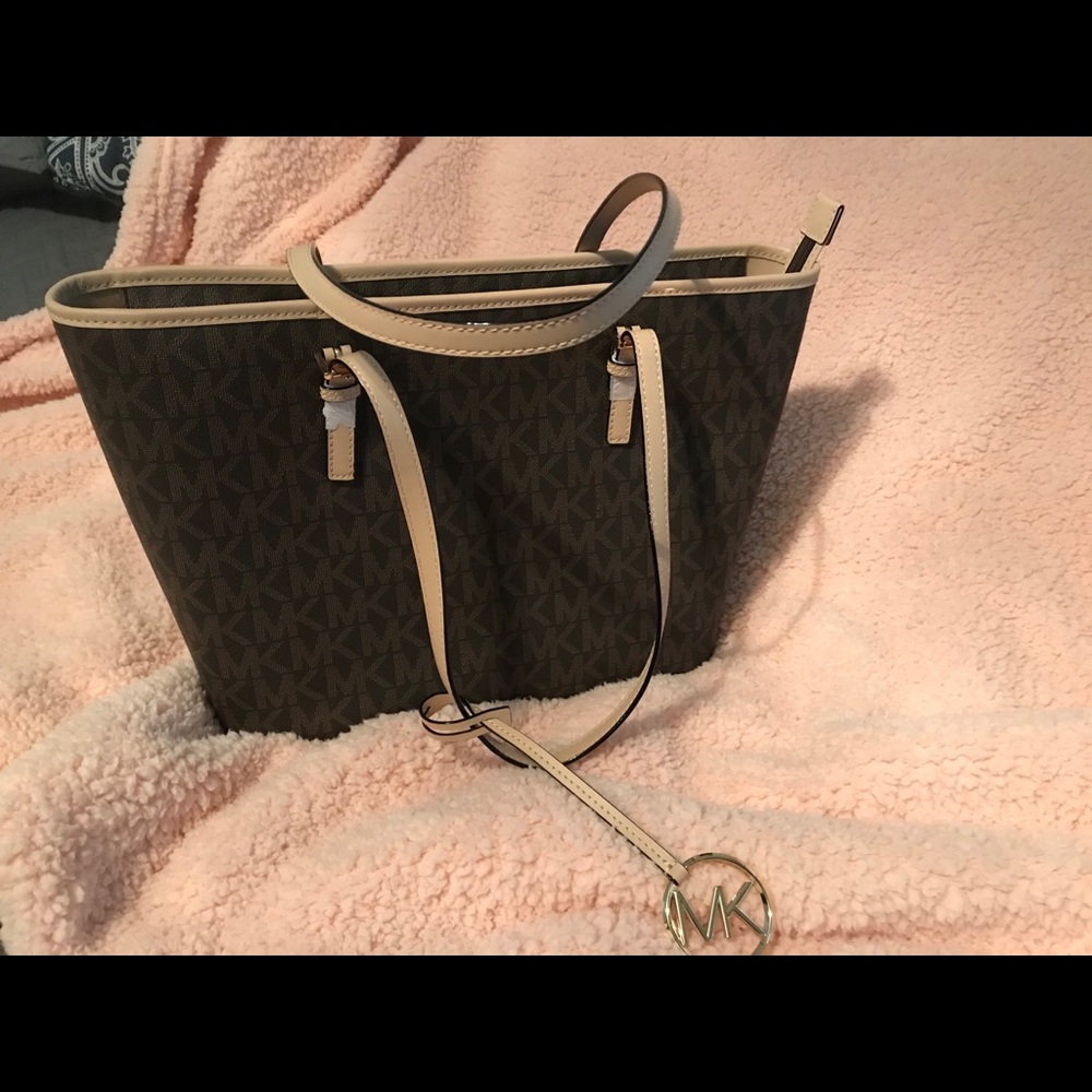 Michael Kors Jet Set Travel Tote